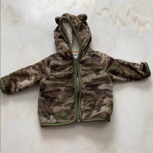 Camo zip up sweater w/sherpa